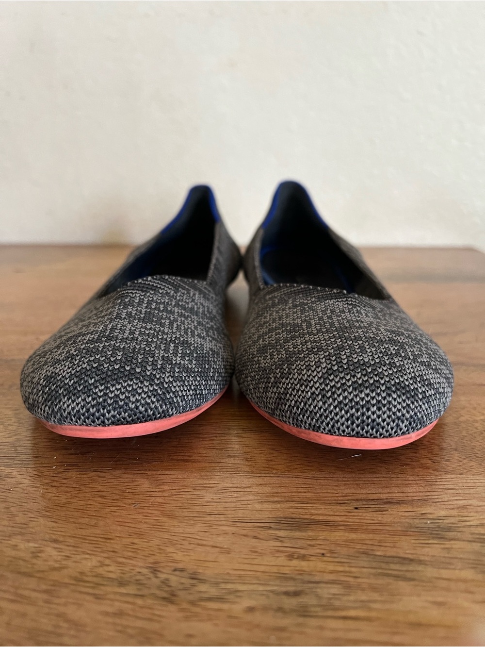 Rothys Birdseye Charcoal Gray Round Toe Flats Blue Halo Pink Sole Size 9.5 - Picture 4 of 10